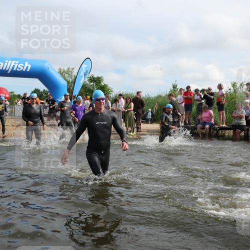 21.06.2026 - Viking Triathlon Michael Strokosch http://msf.ph/oto/9821774 21.06.2026 10:09:36 Schwimmen 39, 117, 174, 244, 264, 305, 357, 379, 417, 491, 515, 557 meine-sportfotos.de