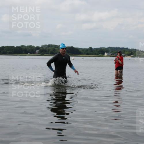 21.06.2026 - Viking Triathlon Michael Strokosch http://msf.ph/oto/9821801 21.06.2026 10:24:22 Schwimmen 517 meine-sportfotos.de