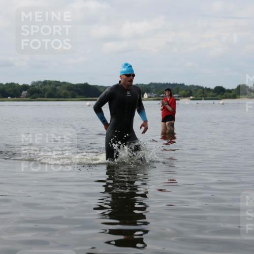 21.06.2026 - Viking Triathlon Michael Strokosch http://msf.ph/oto/9821804 21.06.2026 10:24:24 Schwimmen 517 meine-sportfotos.de