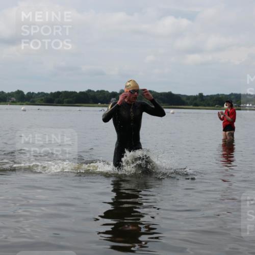 21.06.2026 - Viking Triathlon Michael Strokosch http://msf.ph/oto/9821831 21.06.2026 10:24:48 Schwimmen 9 meine-sportfotos.de