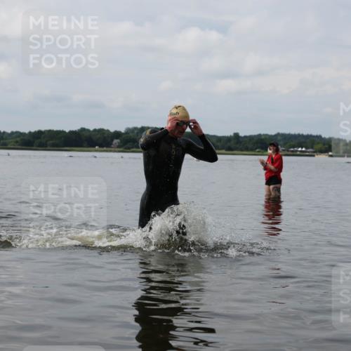 21.06.2026 - Viking Triathlon Michael Strokosch http://msf.ph/oto/9821832 21.06.2026 10:24:49 Schwimmen 9 meine-sportfotos.de