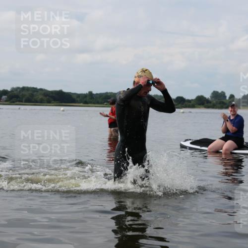 21.06.2026 - Viking Triathlon Michael Strokosch http://msf.ph/oto/9821835 21.06.2026 10:24:49 Schwimmen 9 meine-sportfotos.de