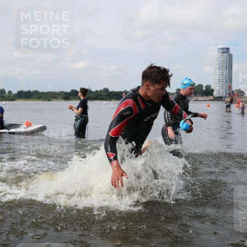 21.06.2026 - Viking Triathlon Michael Strokosch http://msf.ph/oto/9821861 21.06.2026 10:25:30 Schwimmen 1, 4, 10, 189 meine-sportfotos.de