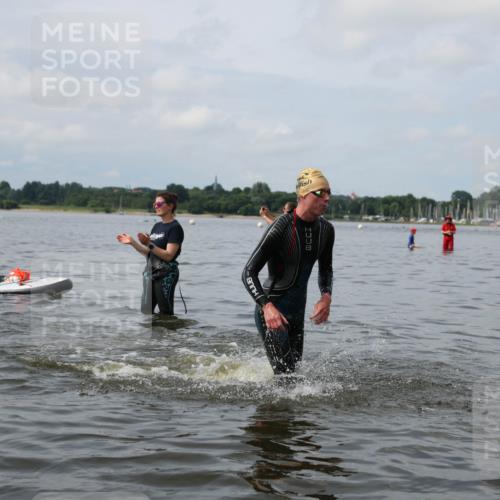 21.06.2026 - Viking Triathlon Michael Strokosch http://msf.ph/oto/9821908 21.06.2026 10:25:51 Schwimmen 8 meine-sportfotos.de