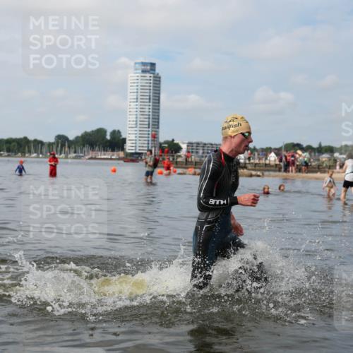 21.06.2026 - Viking Triathlon Michael Strokosch http://msf.ph/oto/9821913 21.06.2026 10:25:53 Schwimmen 8 meine-sportfotos.de
