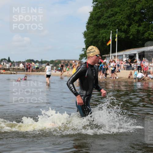 21.06.2026 - Viking Triathlon Michael Strokosch http://msf.ph/oto/9821916 21.06.2026 10:25:53 Schwimmen 8 meine-sportfotos.de