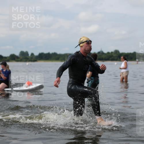 21.06.2026 - Viking Triathlon Michael Strokosch http://msf.ph/oto/9821934 21.06.2026 10:26:14 Schwimmen 2, 21, 474, 548 meine-sportfotos.de