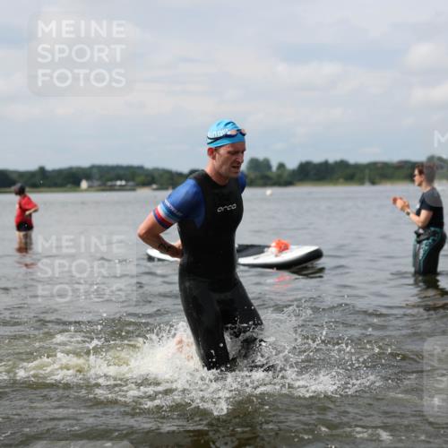 21.06.2026 - Viking Triathlon Michael Strokosch http://msf.ph/oto/9821964 21.06.2026 10:26:29 Schwimmen 21, 334, 474, 548 meine-sportfotos.de