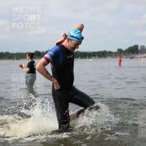 21.06.2026 - Viking Triathlon Michael Strokosch http://msf.ph/oto/9821968 21.06.2026 10:26:30 Schwimmen 21, 334, 474, 548 meine-sportfotos.de