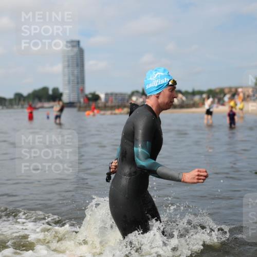 21.06.2026 - Viking Triathlon Michael Strokosch http://msf.ph/oto/9821995 21.06.2026 10:26:50 Schwimmen 7, 25, 176, 334, 426, 453, 547, 575 meine-sportfotos.de