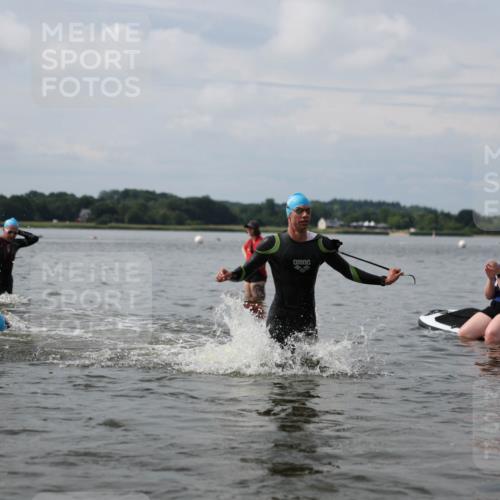 21.06.2026 - Viking Triathlon Michael Strokosch http://msf.ph/oto/9822001 21.06.2026 10:26:55 Schwimmen 7, 25, 176, 426, 453, 547, 575 meine-sportfotos.de