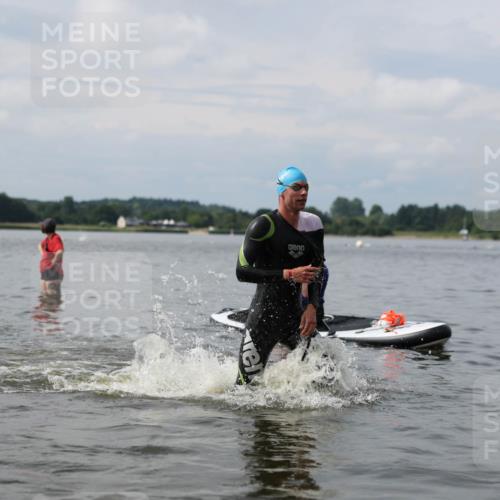 21.06.2026 - Viking Triathlon Michael Strokosch http://msf.ph/oto/9822005 21.06.2026 10:26:56 Schwimmen 7, 25, 176, 426, 453, 547, 575 meine-sportfotos.de