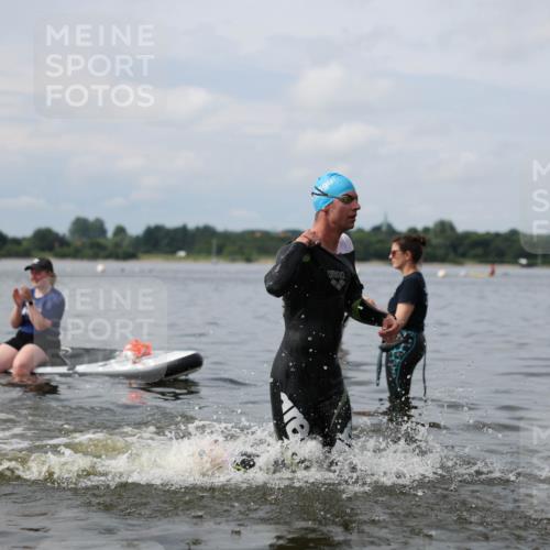 21.06.2026 - Viking Triathlon Michael Strokosch http://msf.ph/oto/9822009 21.06.2026 10:26:57 Schwimmen 7, 25, 176, 426, 547, 575 meine-sportfotos.de