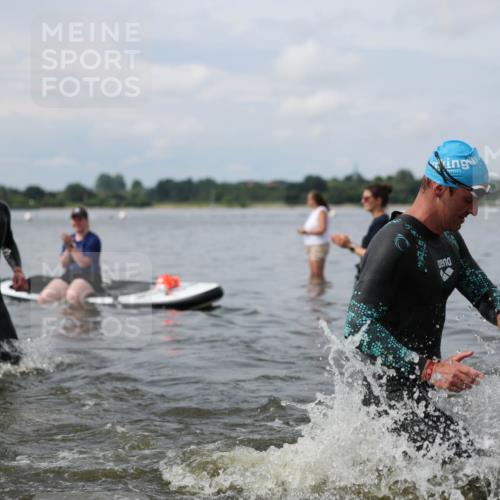 21.06.2026 - Viking Triathlon Michael Strokosch http://msf.ph/oto/9822019 21.06.2026 10:27:00 Schwimmen 7, 25, 176, 426, 547, 575 meine-sportfotos.de