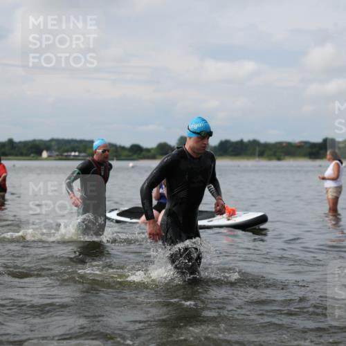 21.06.2026 - Viking Triathlon Michael Strokosch http://msf.ph/oto/9822020 21.06.2026 10:27:01 Schwimmen 7, 25, 176, 426, 547, 575 meine-sportfotos.de