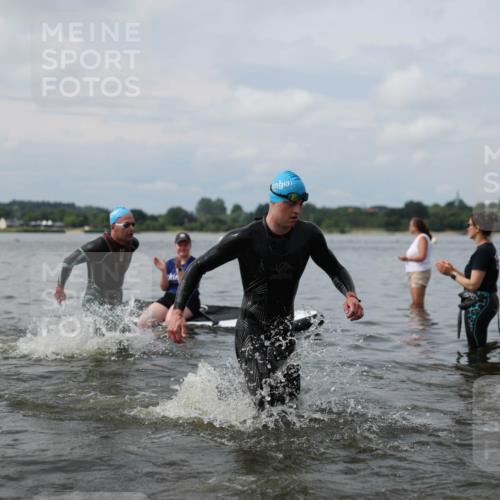 21.06.2026 - Viking Triathlon Michael Strokosch http://msf.ph/oto/9822021 21.06.2026 10:27:01 Schwimmen 7, 25, 176, 426, 547, 575 meine-sportfotos.de