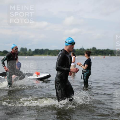 21.06.2026 - Viking Triathlon Michael Strokosch http://msf.ph/oto/9822023 21.06.2026 10:27:01 Schwimmen 7, 25, 176, 426, 547, 575 meine-sportfotos.de