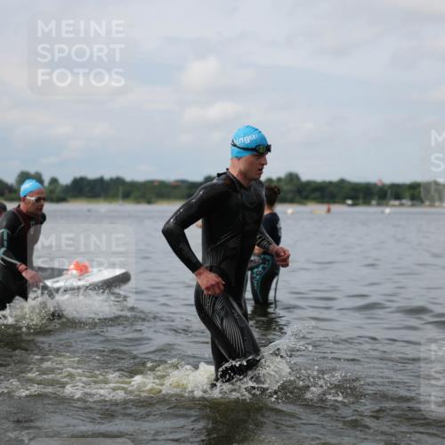21.06.2026 - Viking Triathlon Michael Strokosch http://msf.ph/oto/9822024 21.06.2026 10:27:02 Schwimmen 7, 25, 176, 426, 547, 575 meine-sportfotos.de