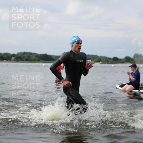 21.06.2026 - Viking Triathlon Michael Strokosch http://msf.ph/oto/9822040 21.06.2026 10:27:32 Schwimmen 46, 422, 626, 669 meine-sportfotos.de
