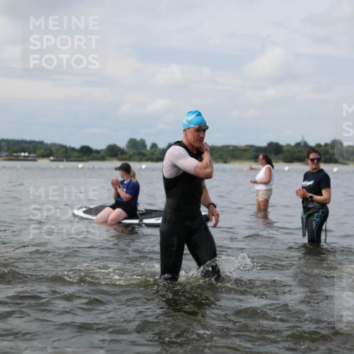 21.06.2026 - Viking Triathlon Michael Strokosch http://msf.ph/oto/9822102 21.06.2026 10:28:09 Schwimmen 19, 29, 119, 280, 342, 371, 565 meine-sportfotos.de