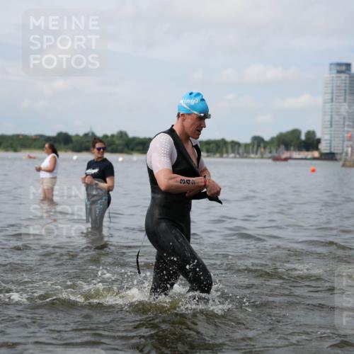21.06.2026 - Viking Triathlon Michael Strokosch http://msf.ph/oto/9822107 21.06.2026 10:28:11 Schwimmen 19, 29, 119, 280, 342, 371 meine-sportfotos.de