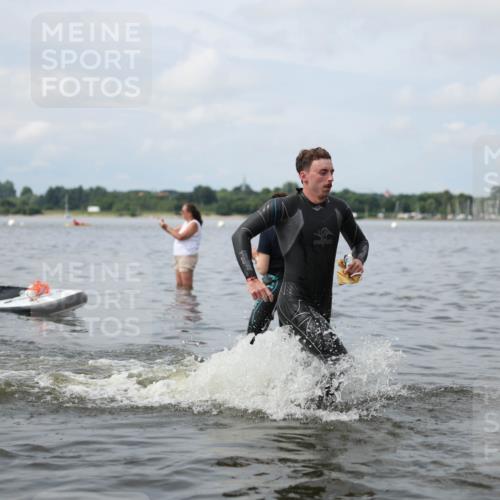 21.06.2026 - Viking Triathlon Michael Strokosch http://msf.ph/oto/9822115 21.06.2026 10:28:20 Schwimmen 29, 271 meine-sportfotos.de