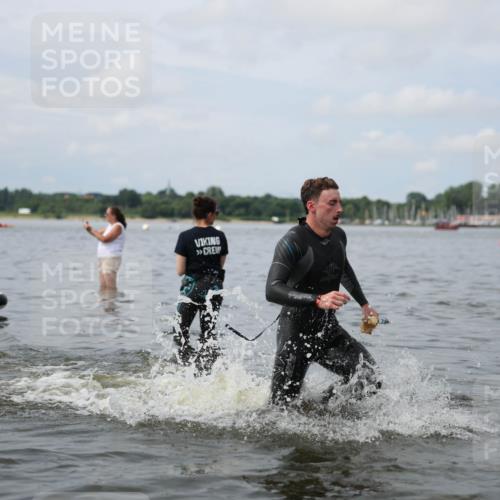 21.06.2026 - Viking Triathlon Michael Strokosch http://msf.ph/oto/9822116 21.06.2026 10:28:20 Schwimmen 29, 271 meine-sportfotos.de