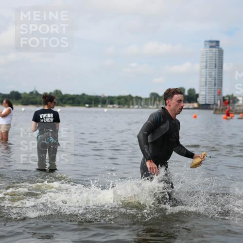 21.06.2026 - Viking Triathlon Michael Strokosch http://msf.ph/oto/9822117 21.06.2026 10:28:20 Schwimmen 29, 271 meine-sportfotos.de