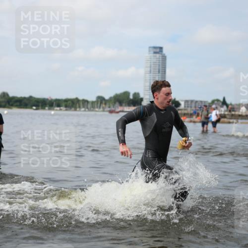 21.06.2026 - Viking Triathlon Michael Strokosch http://msf.ph/oto/9822118 21.06.2026 10:28:20 Schwimmen 29, 271 meine-sportfotos.de