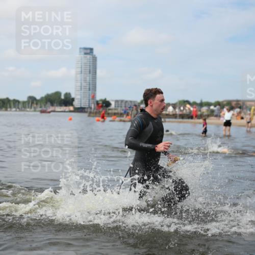 21.06.2026 - Viking Triathlon Michael Strokosch http://msf.ph/oto/9822119 21.06.2026 10:28:21 Schwimmen 29, 271 meine-sportfotos.de