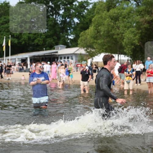 21.06.2026 - Viking Triathlon Michael Strokosch http://msf.ph/oto/9822125 21.06.2026 10:28:22 Schwimmen 29, 271 meine-sportfotos.de