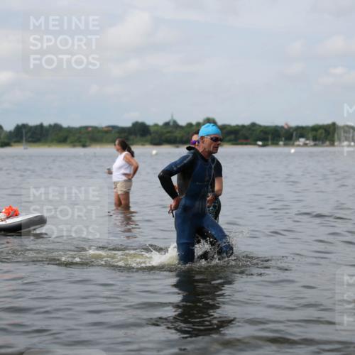21.06.2026 - Viking Triathlon Michael Strokosch http://msf.ph/oto/9822130 21.06.2026 10:28:33 Schwimmen 271 meine-sportfotos.de