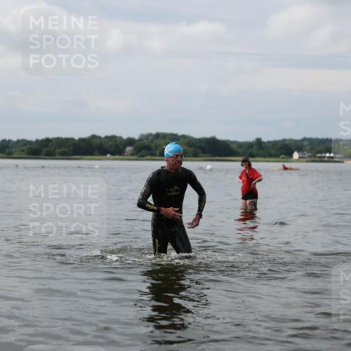 21.06.2026 - Viking Triathlon Michael Strokosch http://msf.ph/oto/9822138 21.06.2026 10:28:53 Schwimmen 466 meine-sportfotos.de