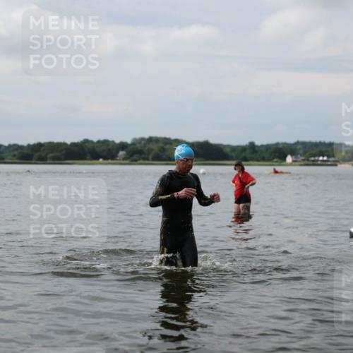 21.06.2026 - Viking Triathlon Michael Strokosch http://msf.ph/oto/9822139 21.06.2026 10:28:53 Schwimmen 466 meine-sportfotos.de