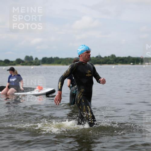 21.06.2026 - Viking Triathlon Michael Strokosch http://msf.ph/oto/9822147 21.06.2026 10:28:58 Schwimmen 441, 466, 640 meine-sportfotos.de