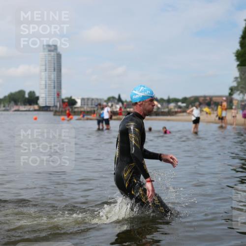 21.06.2026 - Viking Triathlon Michael Strokosch http://msf.ph/oto/9822154 21.06.2026 10:29:00 Schwimmen 441, 466, 640, 643 meine-sportfotos.de