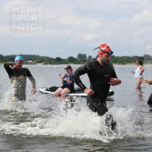 21.06.2026 - Viking Triathlon Michael Strokosch http://msf.ph/oto/9822166 21.06.2026 10:29:13 Schwimmen 65, 441, 640, 643 meine-sportfotos.de