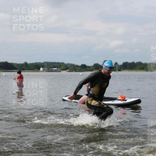 21.06.2026 - Viking Triathlon Michael Strokosch http://msf.ph/oto/9822168 21.06.2026 10:29:14 Schwimmen 65, 441, 640, 643 meine-sportfotos.de