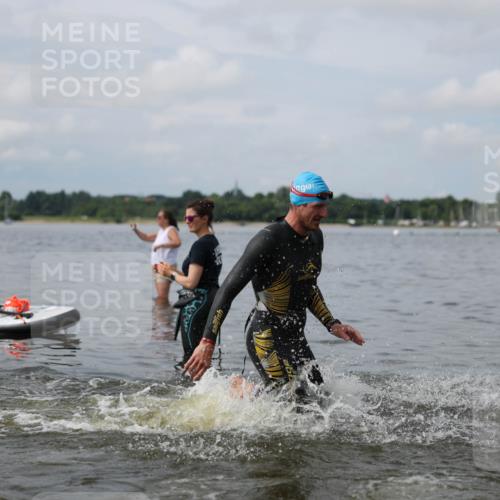 21.06.2026 - Viking Triathlon Michael Strokosch http://msf.ph/oto/9822173 21.06.2026 10:29:15 Schwimmen 65, 441, 640, 643 meine-sportfotos.de