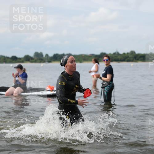 21.06.2026 - Viking Triathlon Michael Strokosch http://msf.ph/oto/9822181 21.06.2026 10:29:18 Schwimmen 65, 441, 610, 640, 643 meine-sportfotos.de
