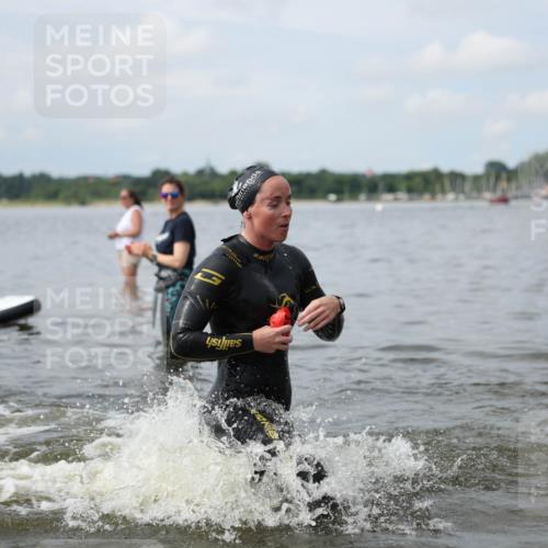 21.06.2026 - Viking Triathlon Michael Strokosch http://msf.ph/oto/9822183 21.06.2026 10:29:19 Schwimmen 65, 441, 610, 640, 643 meine-sportfotos.de