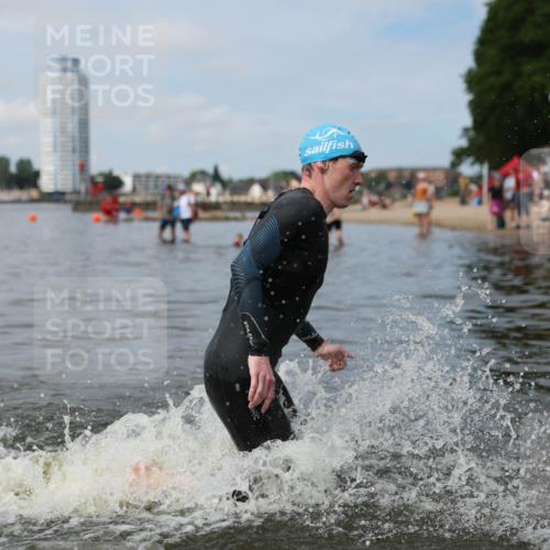 21.06.2026 - Viking Triathlon Michael Strokosch http://msf.ph/oto/9822198 21.06.2026 10:29:26 Schwimmen 65, 74, 610 meine-sportfotos.de