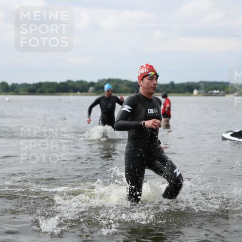 21.06.2026 - Viking Triathlon Michael Strokosch http://msf.ph/oto/9822206 21.06.2026 10:29:34 Schwimmen 74, 610 meine-sportfotos.de