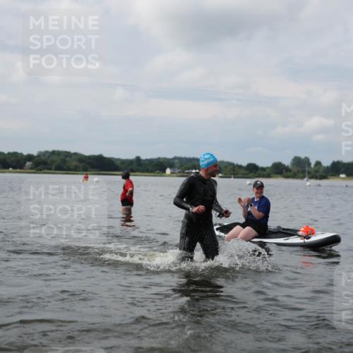 21.06.2026 - Viking Triathlon Michael Strokosch http://msf.ph/oto/9822213 21.06.2026 10:29:37 Schwimmen 74, 169, 610 meine-sportfotos.de