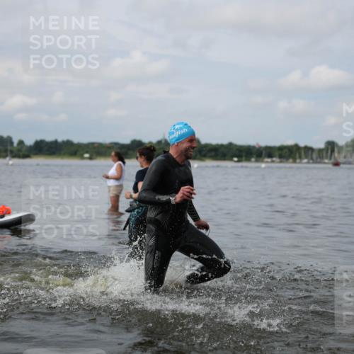 21.06.2026 - Viking Triathlon Michael Strokosch http://msf.ph/oto/9822221 21.06.2026 10:29:39 Schwimmen 74, 169, 359, 527, 610 meine-sportfotos.de