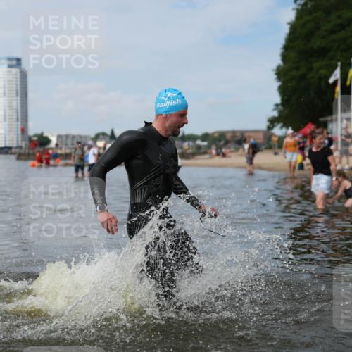 21.06.2026 - Viking Triathlon Michael Strokosch http://msf.ph/oto/9822226 21.06.2026 10:29:41 Schwimmen 74, 169, 359, 527, 610 meine-sportfotos.de
