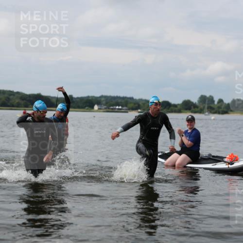 21.06.2026 - Viking Triathlon Michael Strokosch http://msf.ph/oto/9822228 21.06.2026 10:29:50 Schwimmen 31, 169, 270, 359, 527 meine-sportfotos.de