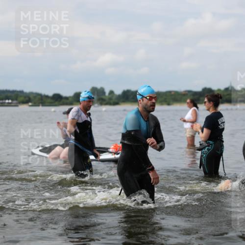 21.06.2026 - Viking Triathlon Michael Strokosch http://msf.ph/oto/9822235 21.06.2026 10:29:53 Schwimmen 31, 38, 169, 270, 359, 527 meine-sportfotos.de
