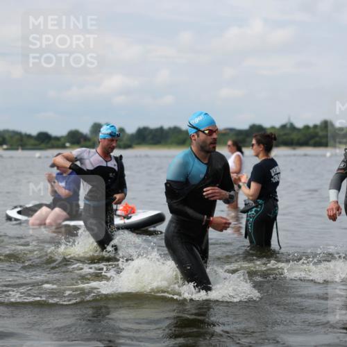 21.06.2026 - Viking Triathlon Michael Strokosch http://msf.ph/oto/9822236 21.06.2026 10:29:53 Schwimmen 31, 38, 169, 270, 359, 527 meine-sportfotos.de
