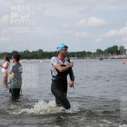 21.06.2026 - Viking Triathlon Michael Strokosch http://msf.ph/oto/9822243 21.06.2026 10:29:55 Schwimmen 31, 38, 169, 270, 359, 527 meine-sportfotos.de